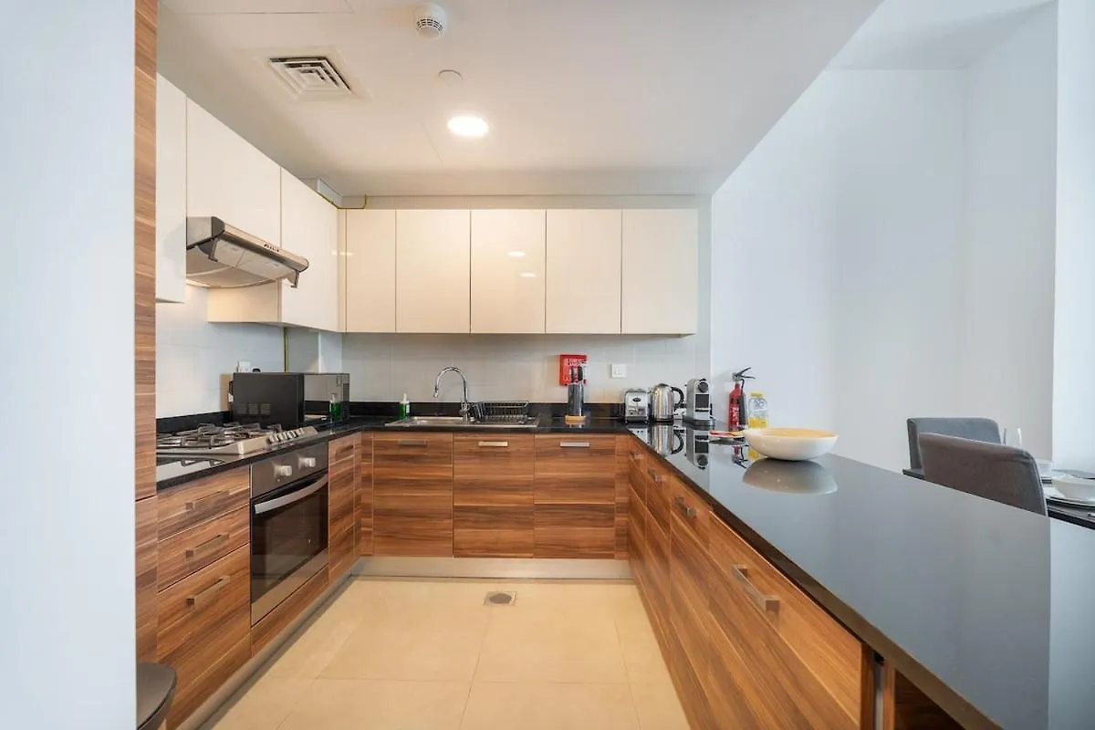 Wonderful 1-Bedroom With Canal View At Sparkle Tower In Dubai Marina